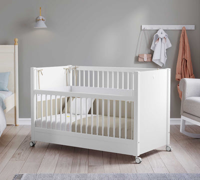 BABY BED WHITE НА КОЛЕСАХ (60x120 см)