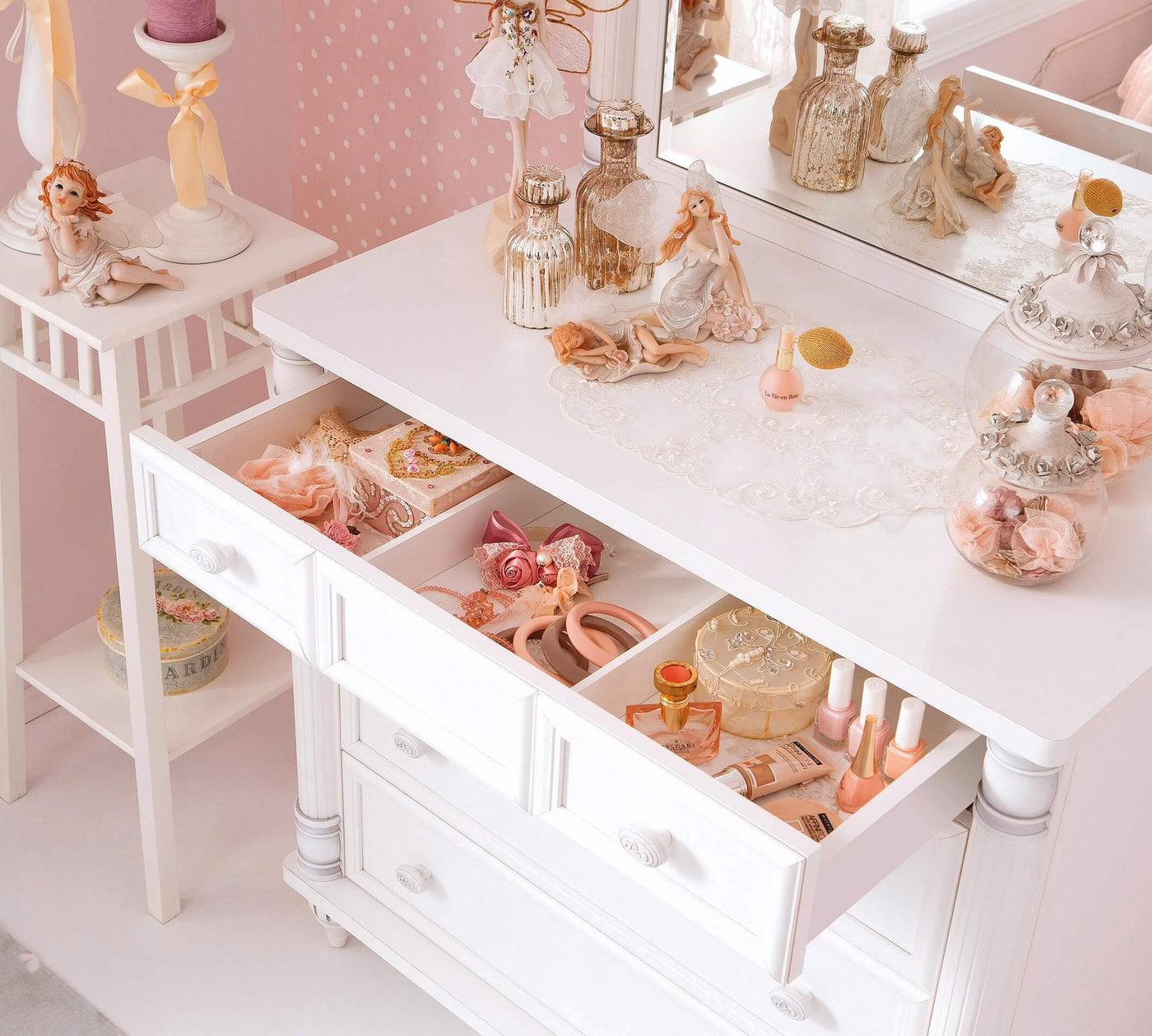 Romantic Dresser