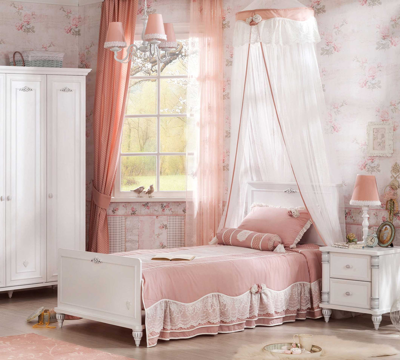 Romantica Bed