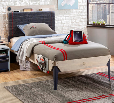 Trio Line Bed