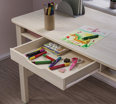 Montes Natural Study Desk